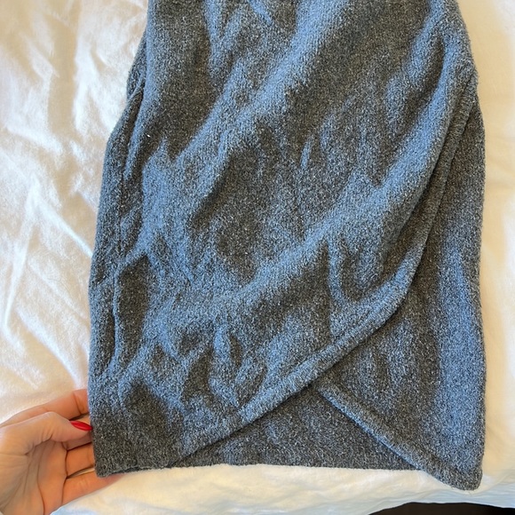 BCBG sweater dress xsmall - Picture 2 of 3